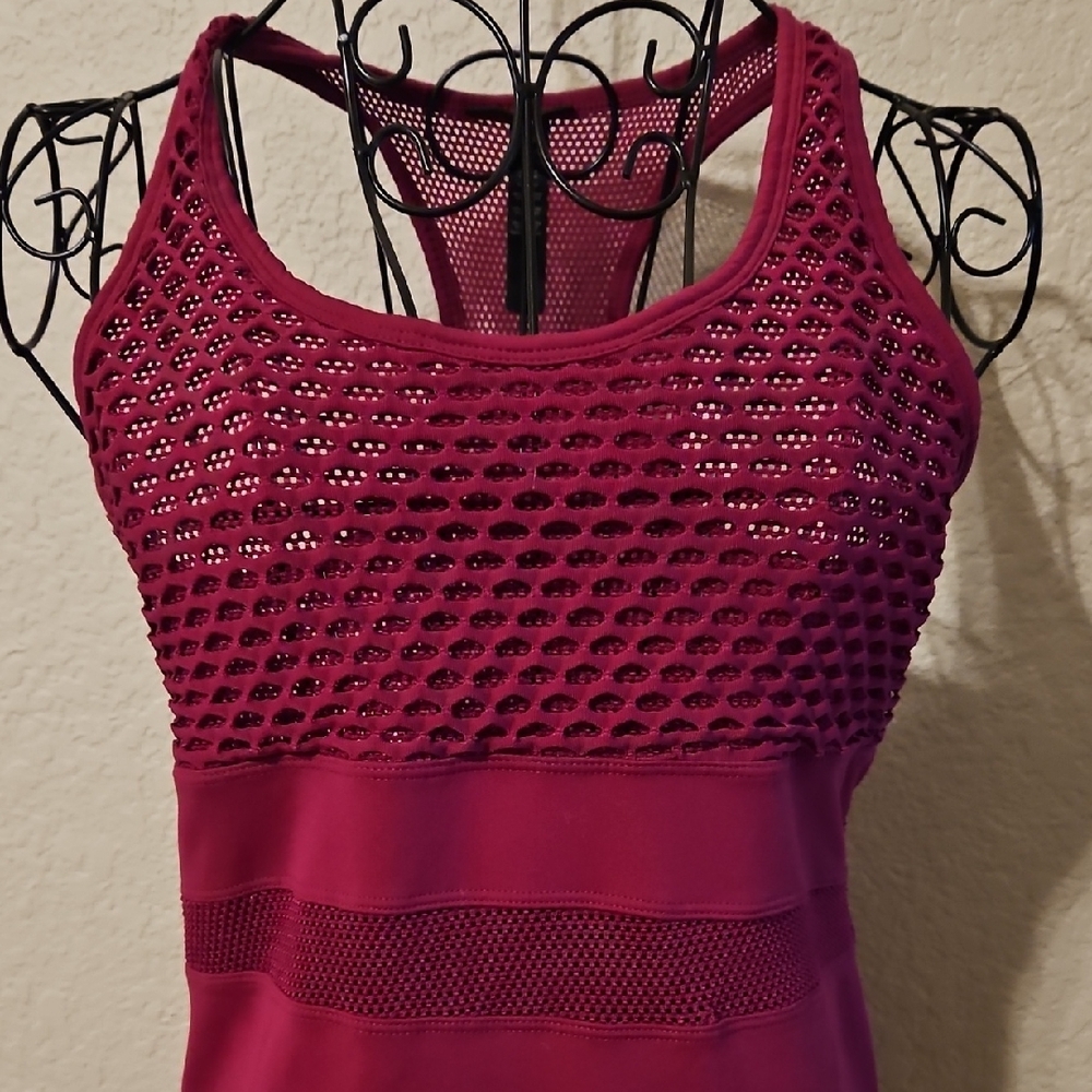 Women's Performance Tank Top - Raspberry Pink - Picture 3 of 8